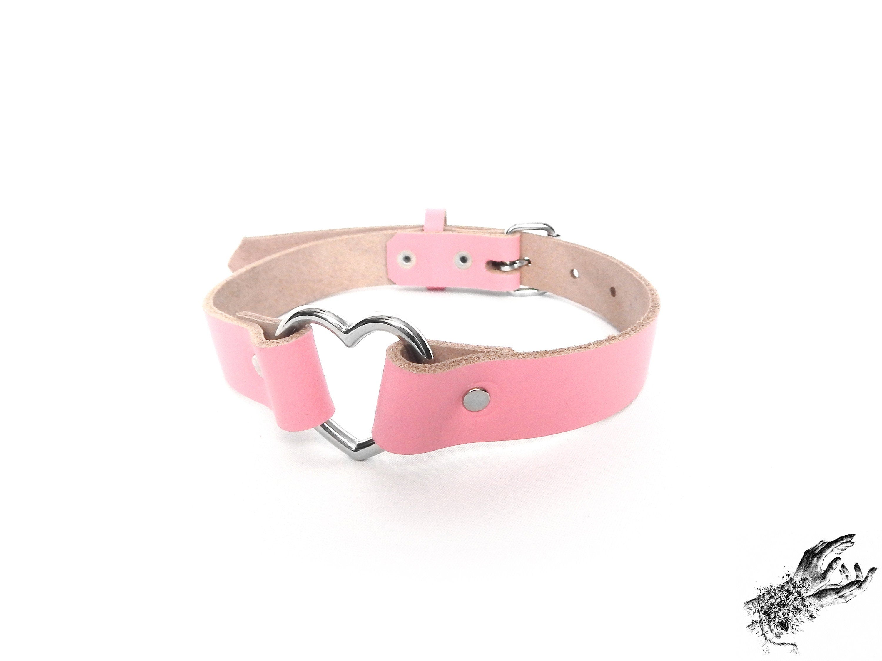 Heart shop ring collar